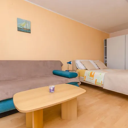 Edita * トロギール